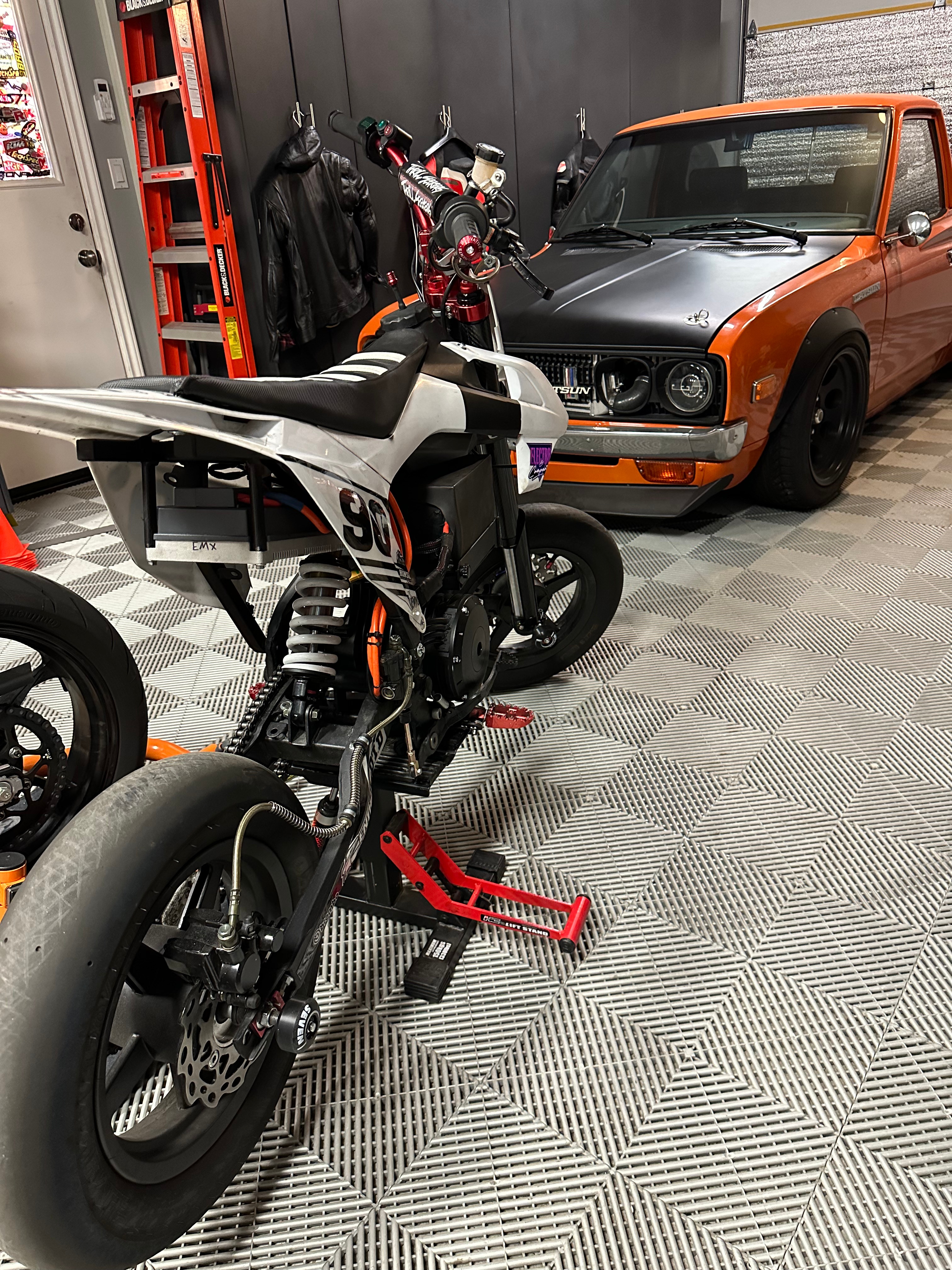 Electric MiniMotard photo 94